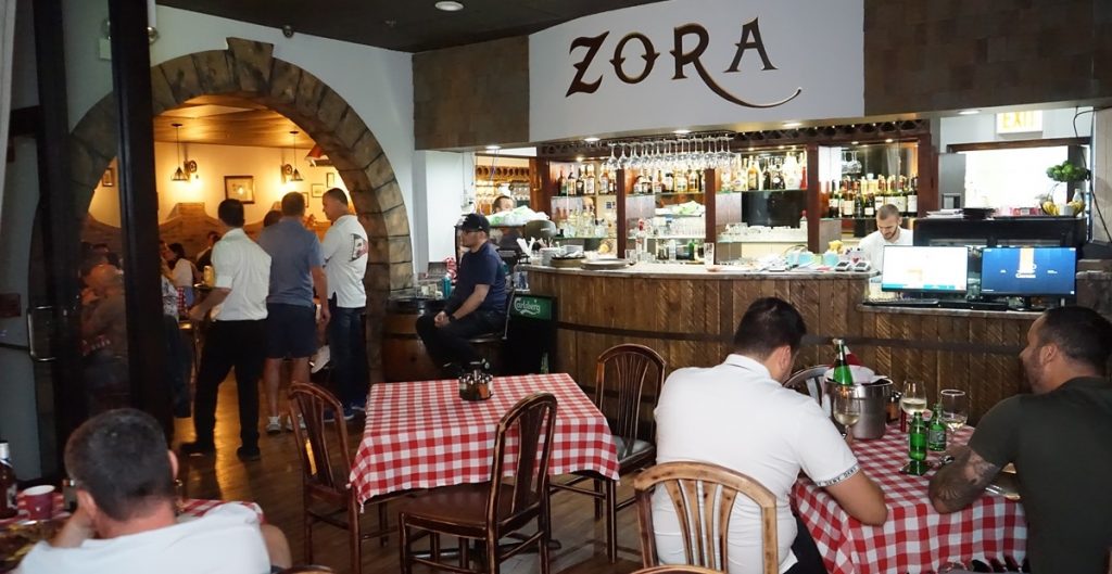Restoran Zora u Čikagu